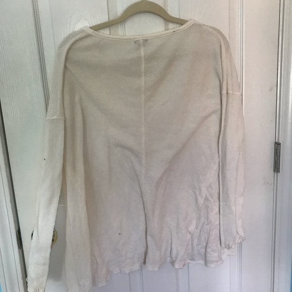 Ecoté Sweater - Picture 3 of 3